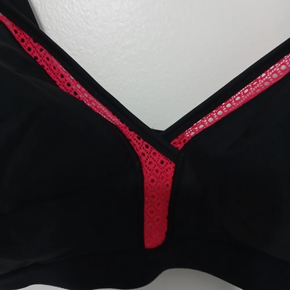Hanes Flex Fit Comfort Moisture Wicking Black Pink Bra St Small G506